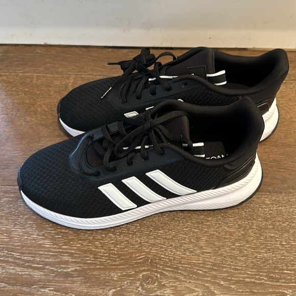 NEW Adidas Cloudfoam Comfort Shoes - Picture 5 of 5